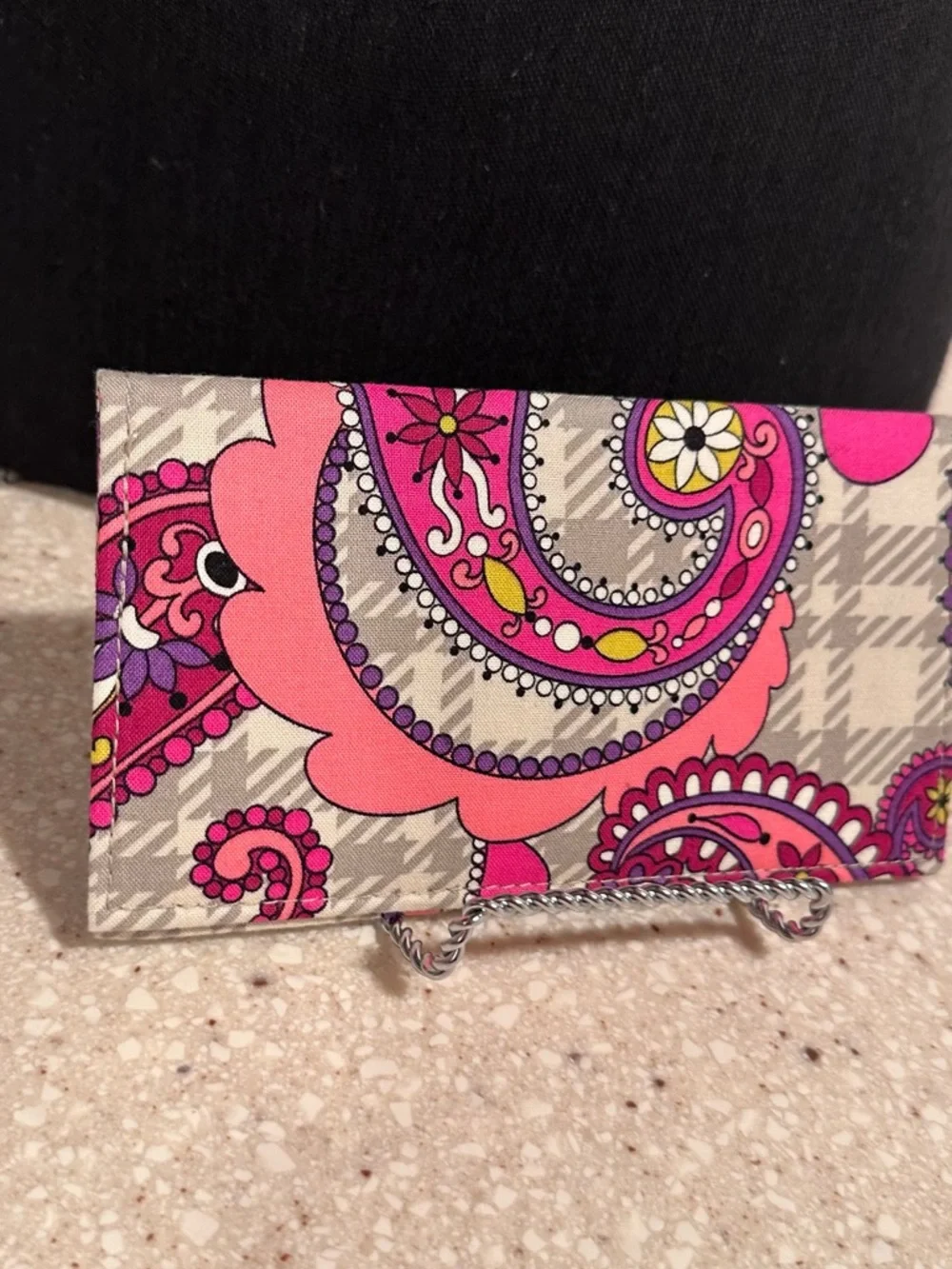 Vera Bradley "Paisley Meets Plaid" Checkbook Cover – Retired Pink & Gray Pattern - Picture 6 of 12
